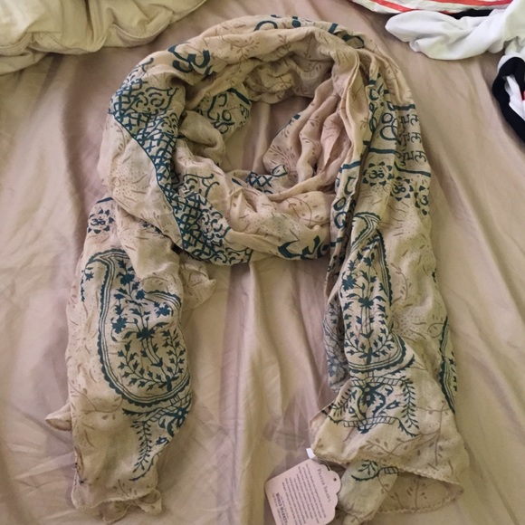 Beautiful Scarf ॐ