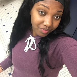 Meet your Posher, Kayla