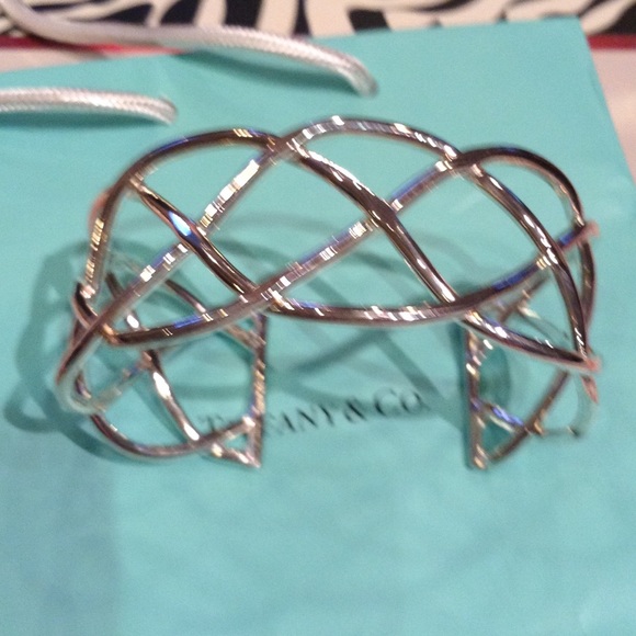 💥Tiff & Co. ( Firm Price ) - Picture 2 of 2