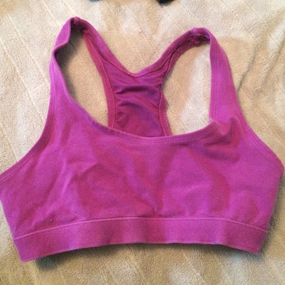 sports bra