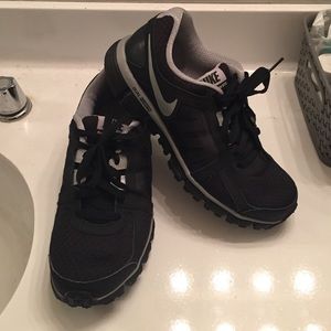 Nike Dual Fusion ST2