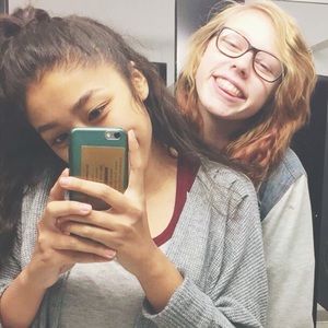 Meet your Posher, Lauren