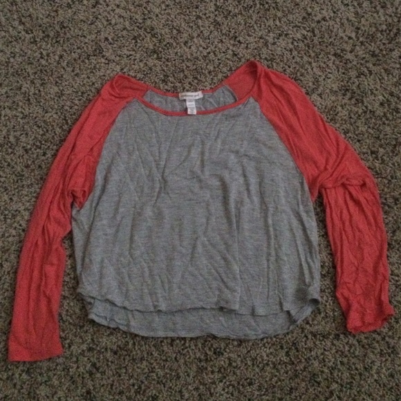 pink and gray crop top