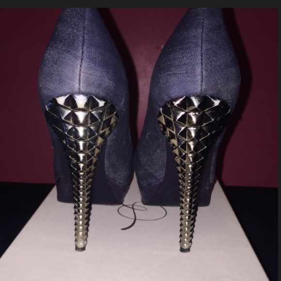 RACHEL Rachel Roy