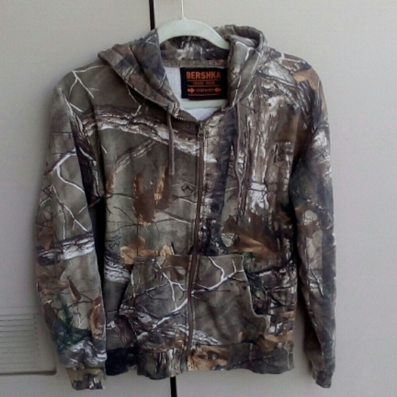 Realtree camo zip up jacket