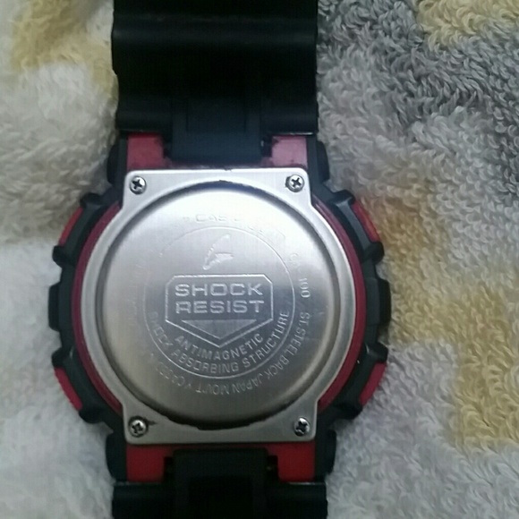 watch - Picture 2 of 3