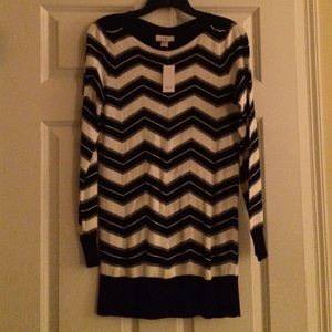 Loft blk/white long  sweater. . New with tags