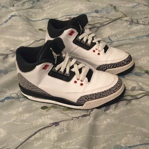 Jordan 3s white/black-wlf grey-infrrd23 ,size:6.5y