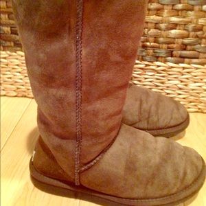 Tall Brown Ugg Boots. Size 6