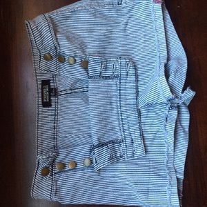 Vintage looking high waisted shorts