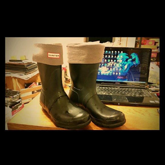Black hunter rain boots size 9.5, 10