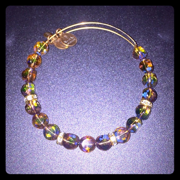 NWOT Alex and Ani beaded bangle