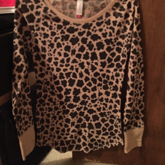 Leapord print shirt