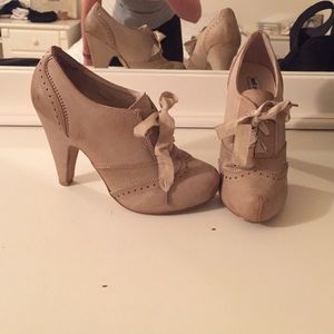 Light brown heels