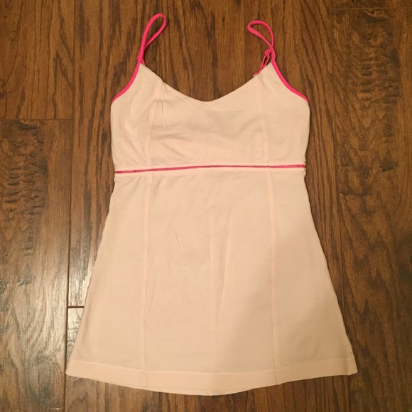 Lululemon tank