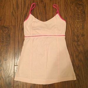 Lululemon tank