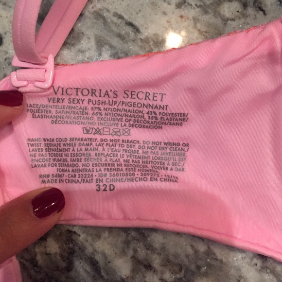 VS very sexy push up with embellishment - Picture 4 of 4