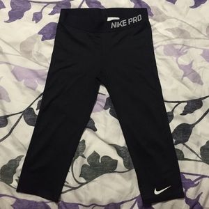 Girl's Nike leggings