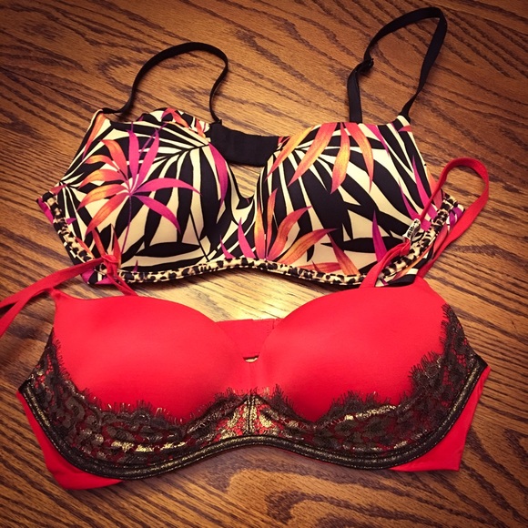 Victoria's Secret Other - 💥 Sale💥Bundles 2Victoria Secret Push-up Bra