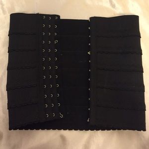 Waist trainer