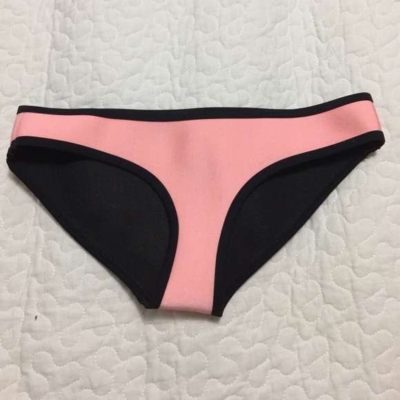 Triangl bikini bottom