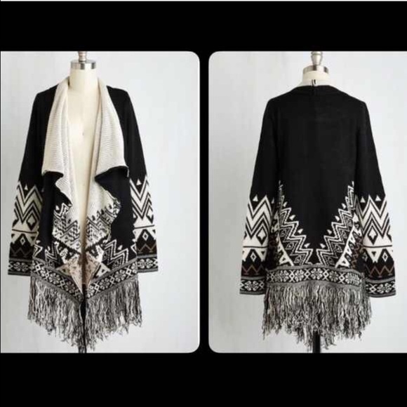 Urban Outfitters Sweaters - Urban Outfitters Chic Long Cardigan