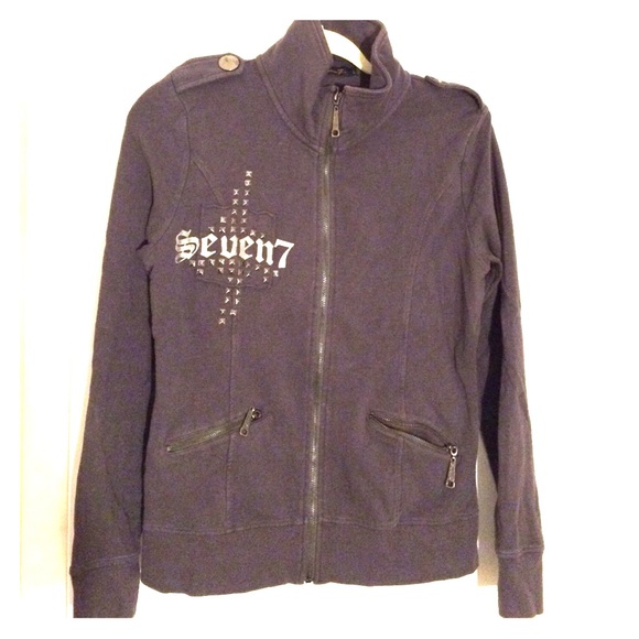 Seven zip up