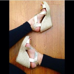 Golden Wedges
