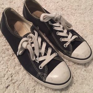 Black converse