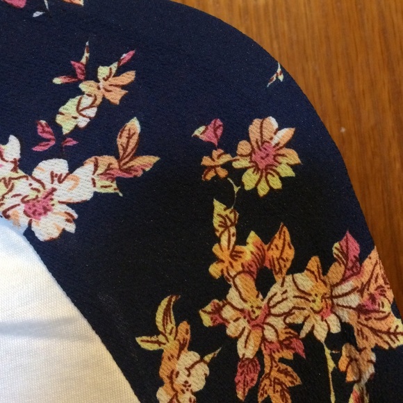 New 3/4 Sleeve Fall Casual Top ❤️ - Picture 4 of 4