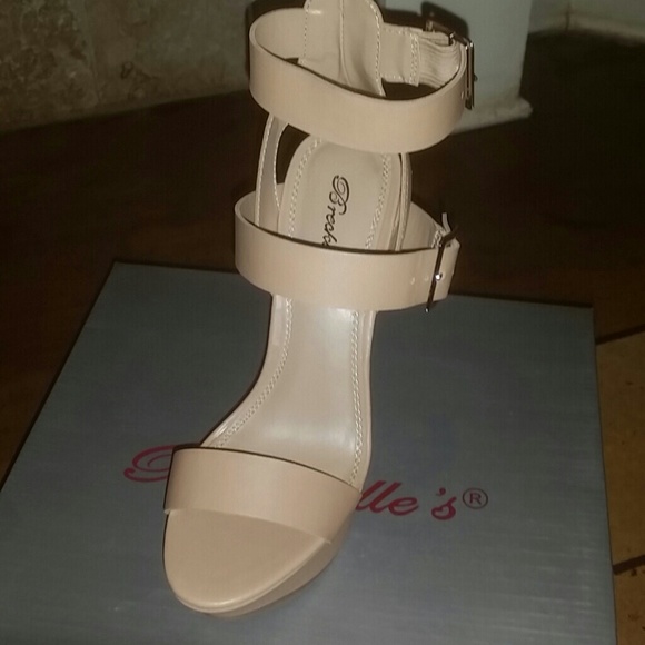 Nude Wedge