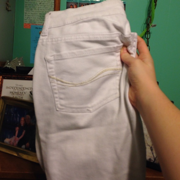 Brand new white skinny jeans - Picture 1 of 3