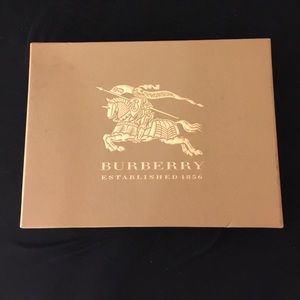 Burberry box 10"x13.5"