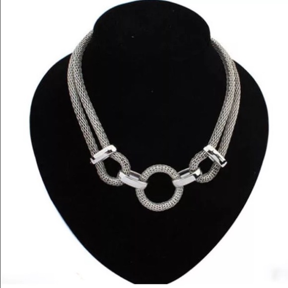NEW Infiniti Circles necklace