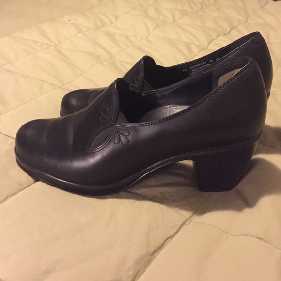 Dansko black shoes. Never worn.