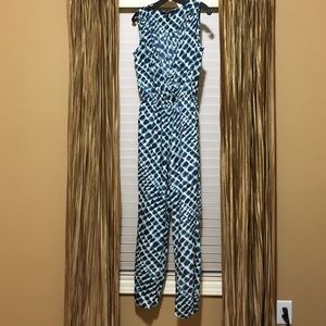 BCBG Paris Deep V-Neck Jumpsuit Geomtric Teal