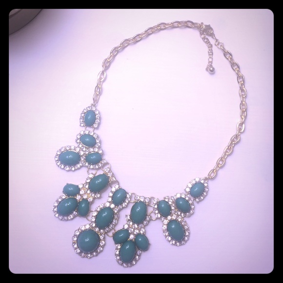 Statement emerald necklace