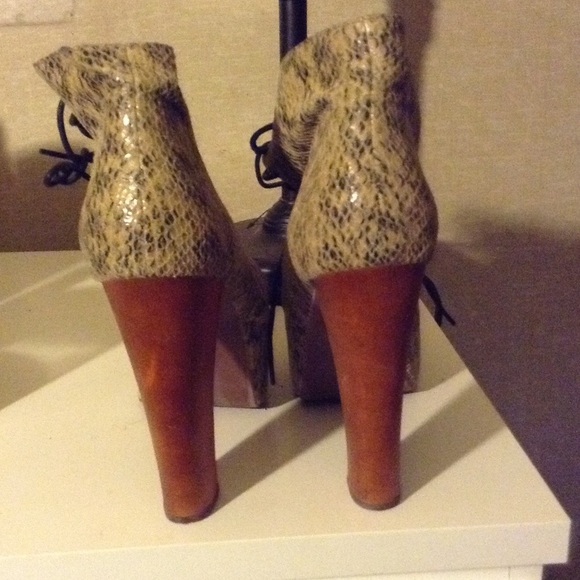 Fun, Python-Print Platform Booties - Picture 3 of 4