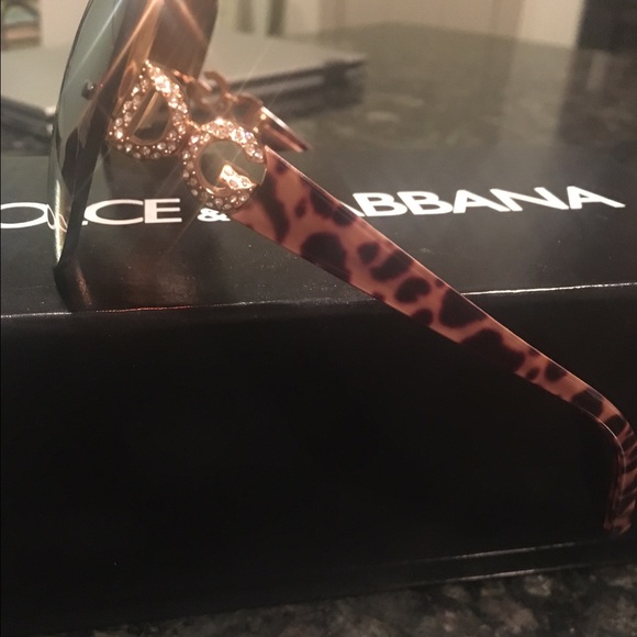 Sunglasses - Picture 3 of 3