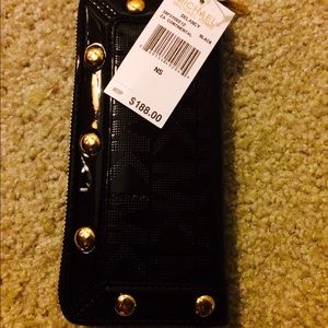 Michael kor wallet
