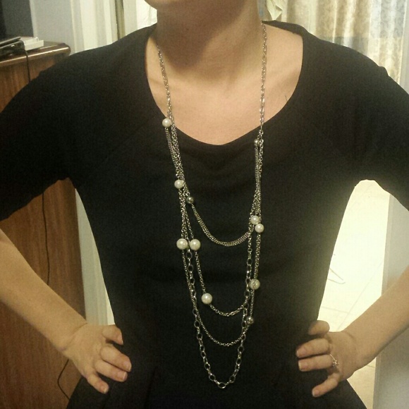 *SOLD IN BUNDLE* Silver & Pearl Necklace - Picture 2 of 2