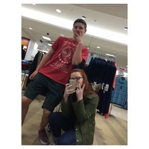 Meet your Posher, Alyson