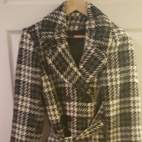 White house black market plaid coat large