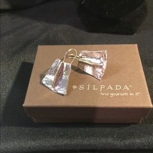 Silpada 1 1/4" length Earrings Sterling Silver.