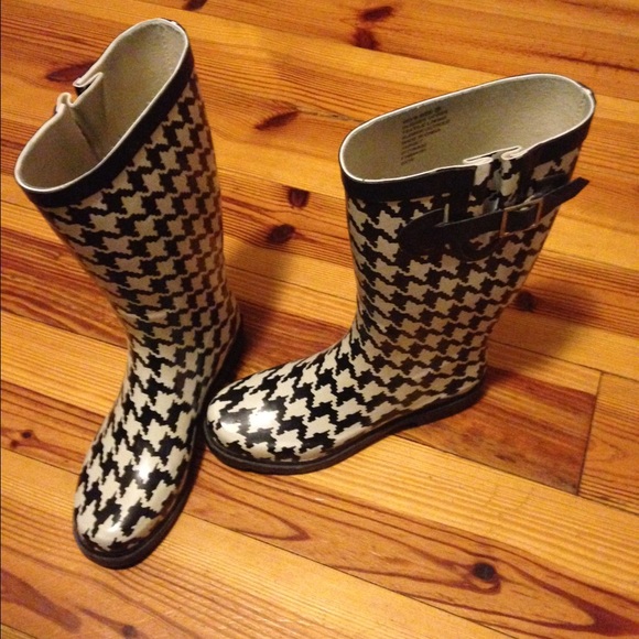 Merona rain boots