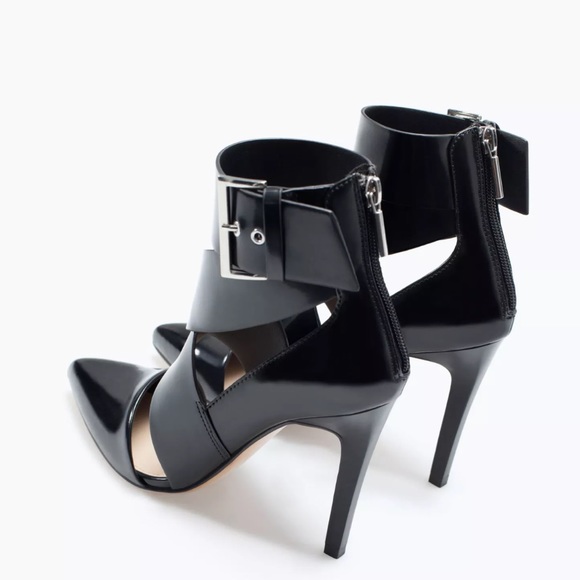 🔴SALE🔴🎉HOST PICK🎉Zara shoes - Picture 3 of 4