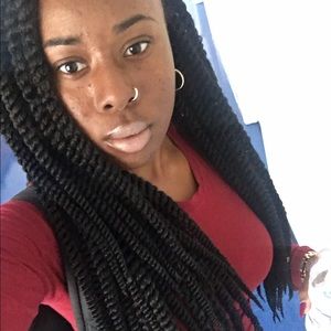 Meet your Posher, Danae