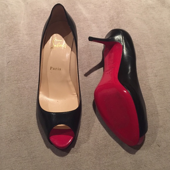 Christian Louboutin Very Prive pump