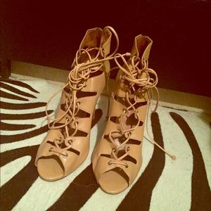 Schutz Mestico Sandal in Sunkiss, size 9 1/2 B