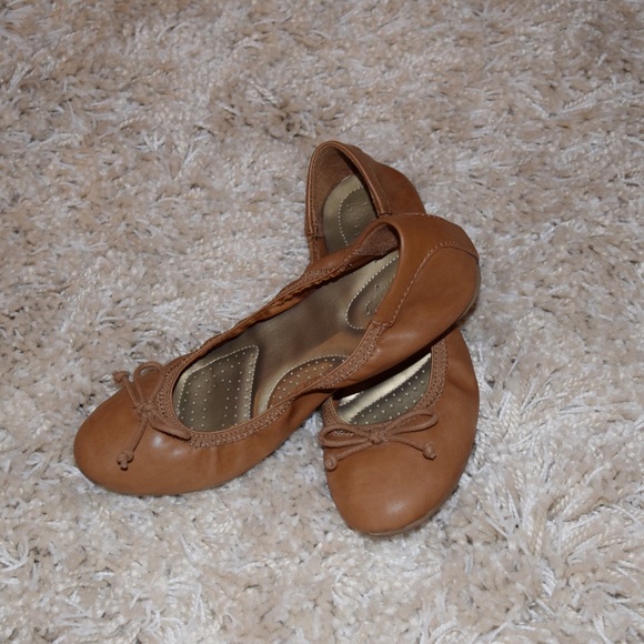 Light Brown / Cognac Ballet Flats